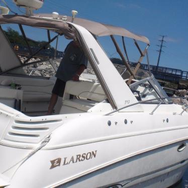 2001 Larson cabrio 330