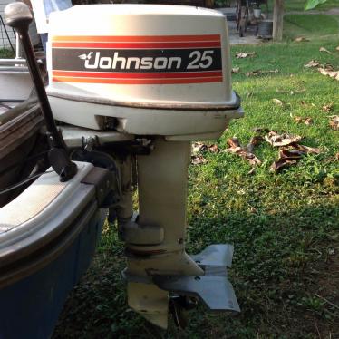 1971 Boston Whaler johnson