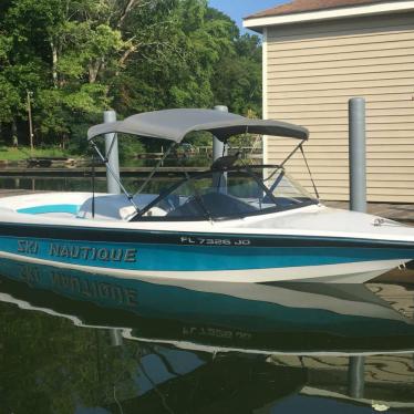 1997 Nautique ski nautique 196 closed bow