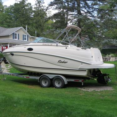 2004 Rinker fiesta vee 250