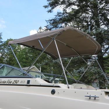 2004 Rinker fiesta vee 250