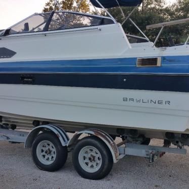 1987 Bayliner 2450 sunbridge