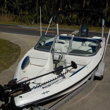 2013 Rinker 186 fish and ski