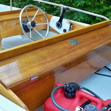 1988 Boston Whaler suoer sport 13