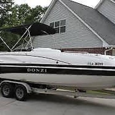 2001 Donzi z23 deck boat