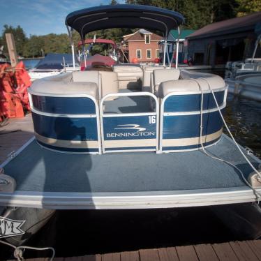 2011 Bennington 2574 gl