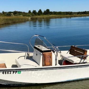 1978 Boston Whaler montauk