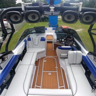 2015 Nautique g23