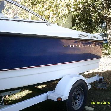 2005 Bayliner 21.5 speed ski tubing runabout