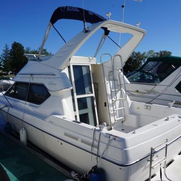 2002 Bayliner 2858 command bridge