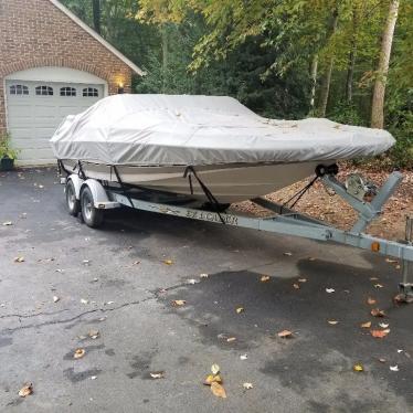 2005 Larson escape 204