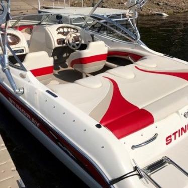 2002 Stingray 230 lx bowrider