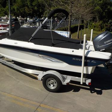 2013 Rinker 186 fish and ski