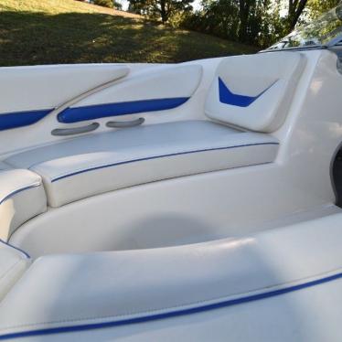 2006 Bayliner 205