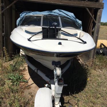 2002 Bayliner 215 capri