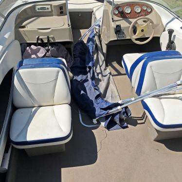 2005 Bayliner 215br