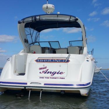 2002 Bayliner cierra 3055