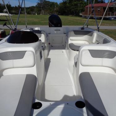 2015 Bayliner element xl 180