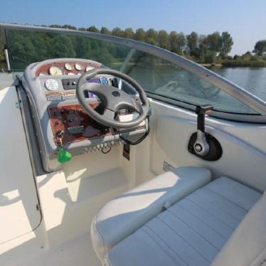 2005 Bayliner 285