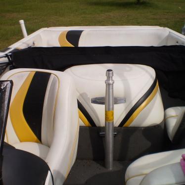 2003 Malibu wakesetter ski boat