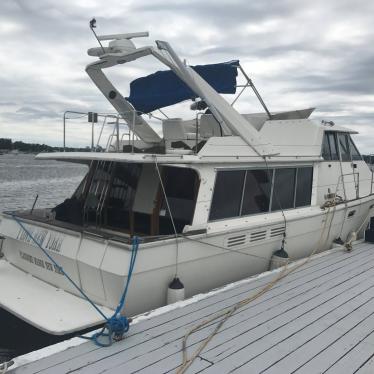 1987 Bayliner 4588