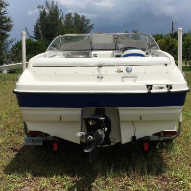 2006 Bayliner 212