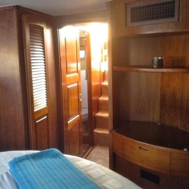 2007 Wellcraft aft cabin