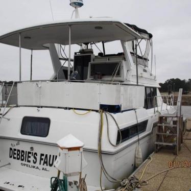 1988 Carver 3807 aft cabin