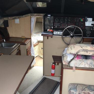 1982 Bayliner 2850 contessa