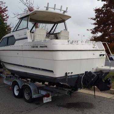 1999 Bayliner 2452