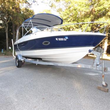 2007 Bayliner 210 discovery