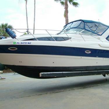 2004 Bayliner 305