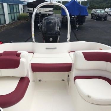 2015 Bayliner 16 element