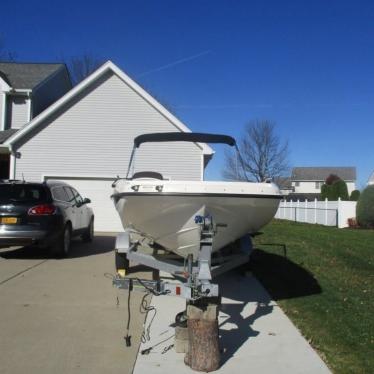 2012 Bayliner 197 deck boat