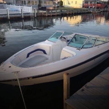 2000 Chaparral 240 ssi