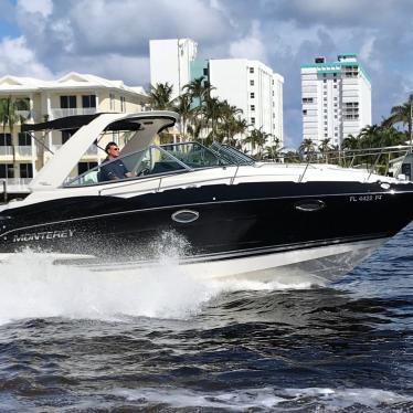 2015 Monterey 295 sport yacht