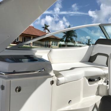 2015 Monterey 295 sport yacht