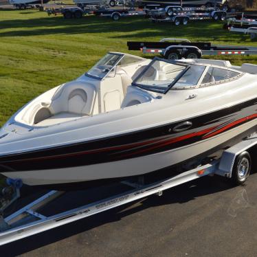 2004 Stingray 240 bowrider