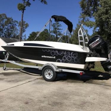 2014 Bayliner element e16