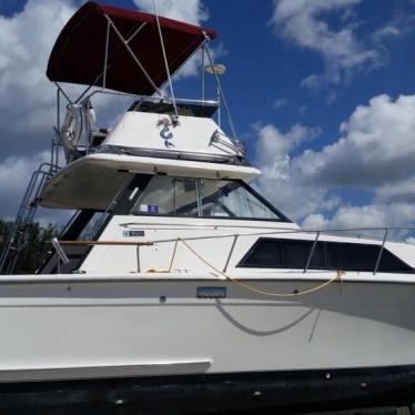 1976 Trojan 30 flybridge express