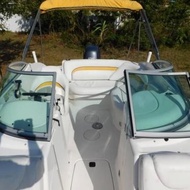 2013 Hurricane 2000 sundeck