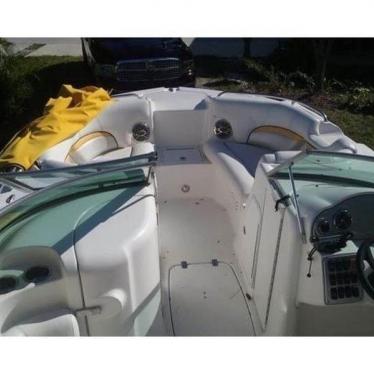 2013 Hurricane 2000 sundeck