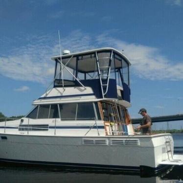 1988 Bayliner 3818