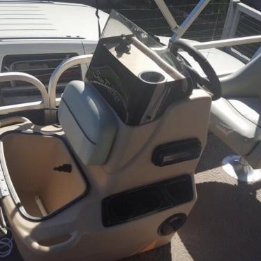 2012 Sun Tracker 18 dlx bass buggy