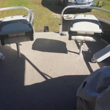 2012 Sun Tracker 18 dlx bass buggy