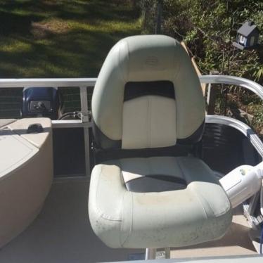 2012 Sun Tracker 18 dlx bass buggy