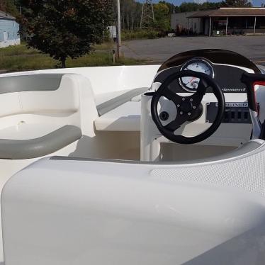 2014 Bayliner element e 16