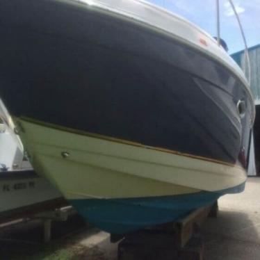 2005 Rinker 270 fiesta vee