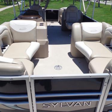 2015 Sylvan mirage 8524