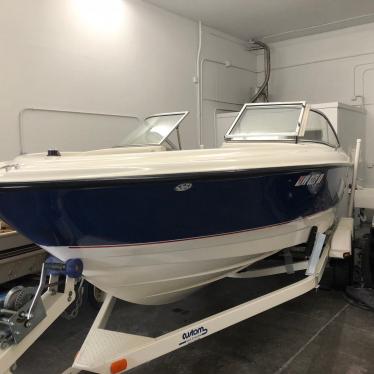 2005 Bayliner 215br